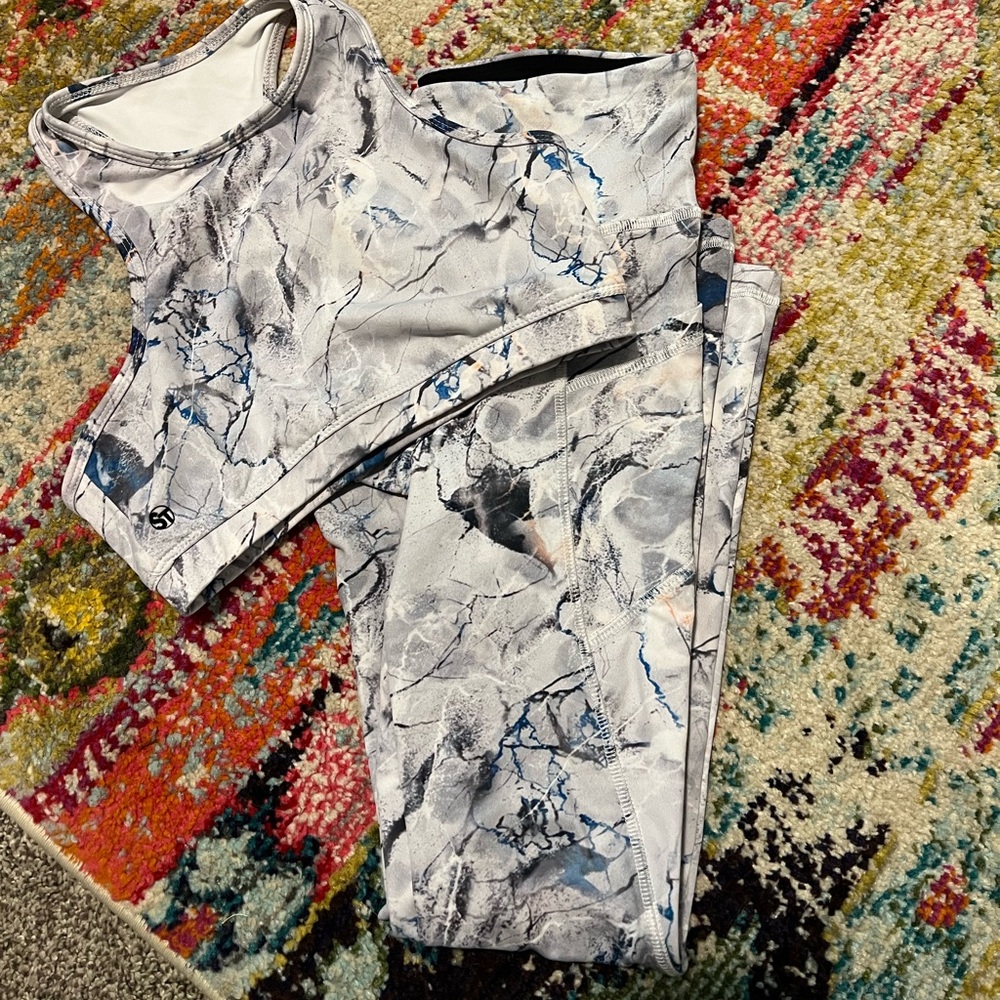 STRUT-THIS matching set, size XS. Super cute, GUC